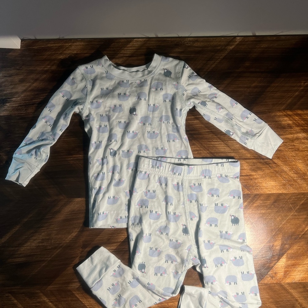 Hanna Andersson 18-24M HannaSoft TENCEL Blue Sheep Long Sleeve Pajama Set